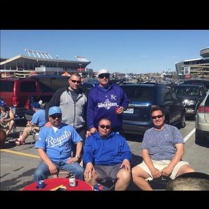 Meet your Posher, Robert